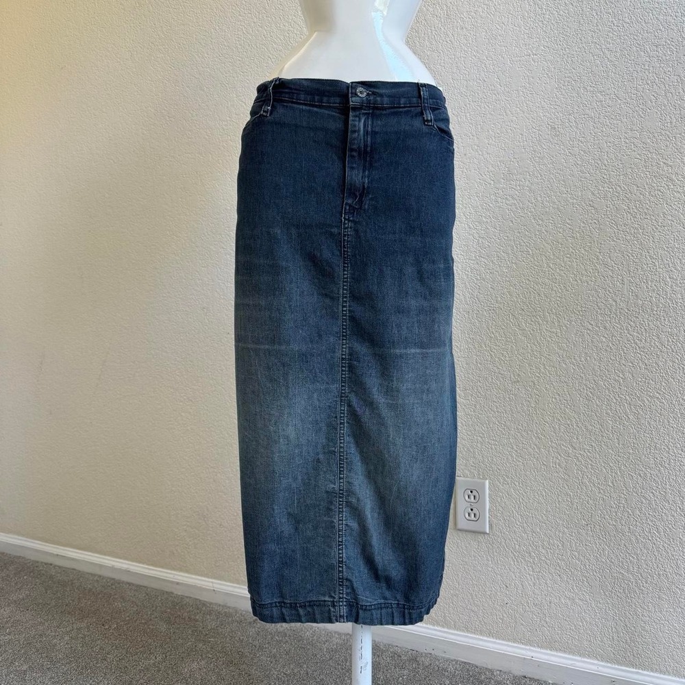 Lee Riders denim mid rise skirt women's size 12